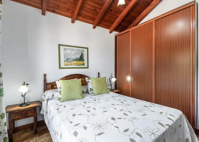 Casa La Molineta Holiday home La Hidalga